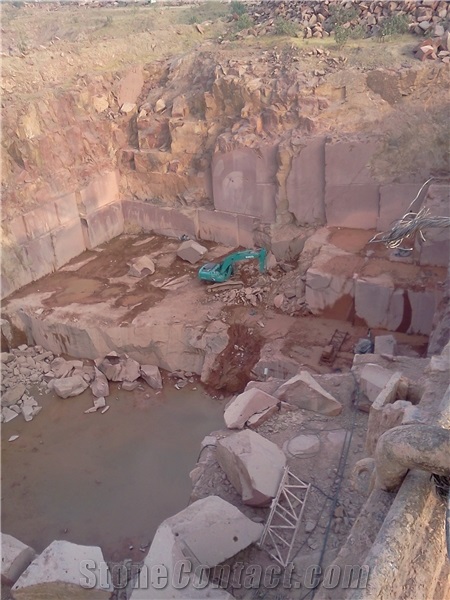 Granite quarry block extraction in progress