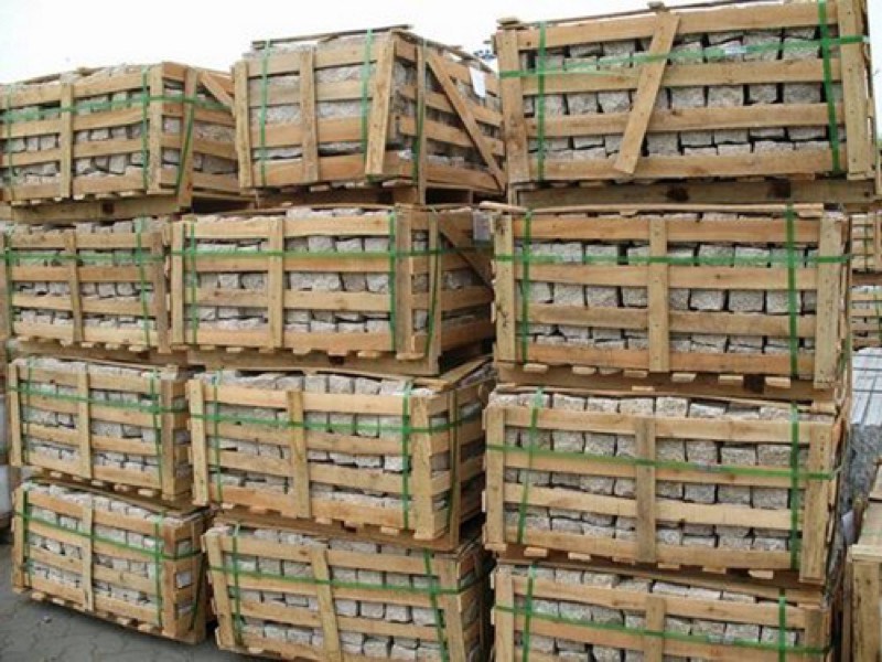 Real Export Wooden Crates with Natural Stone
